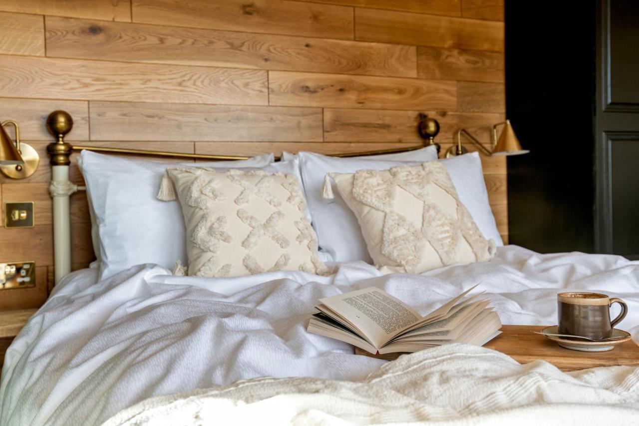 Alba - Charming Boutique Forest View Cabin With Hot Tub In バラター エクステリア 写真