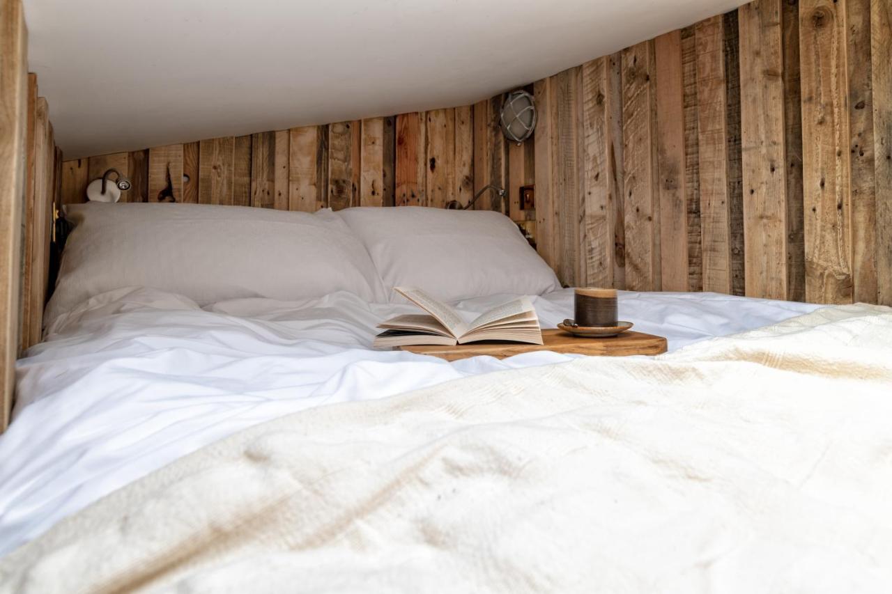 Alba - Charming Boutique Forest View Cabin With Hot Tub In バラター エクステリア 写真