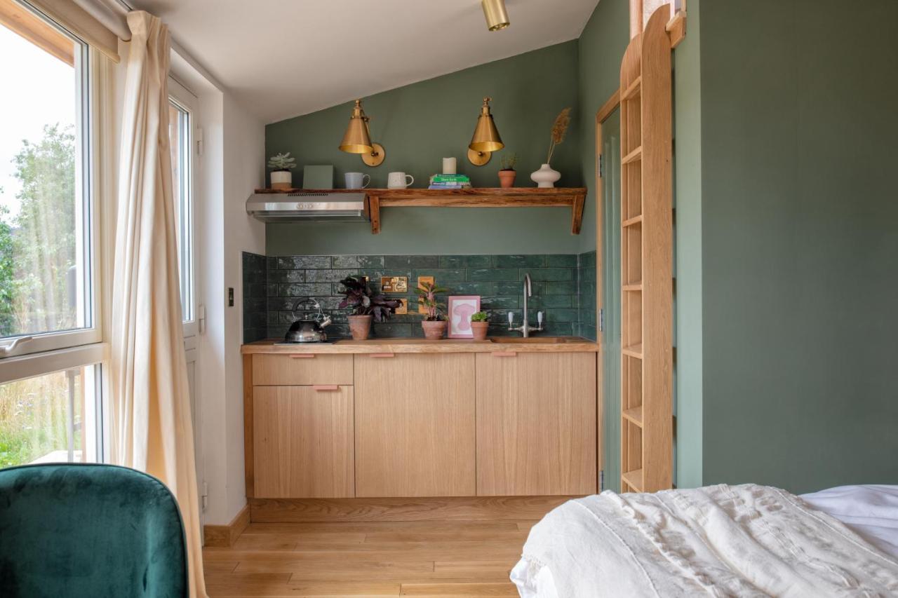Alba - Charming Boutique Forest View Cabin With Hot Tub In バラター エクステリア 写真