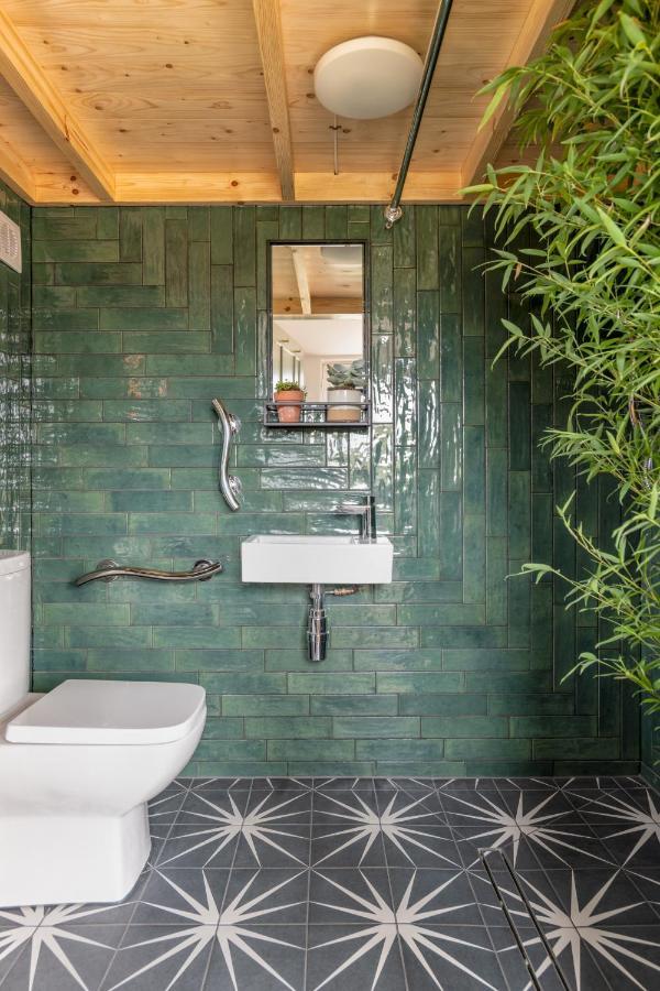 Alba - Charming Boutique Forest View Cabin With Hot Tub In バラター エクステリア 写真