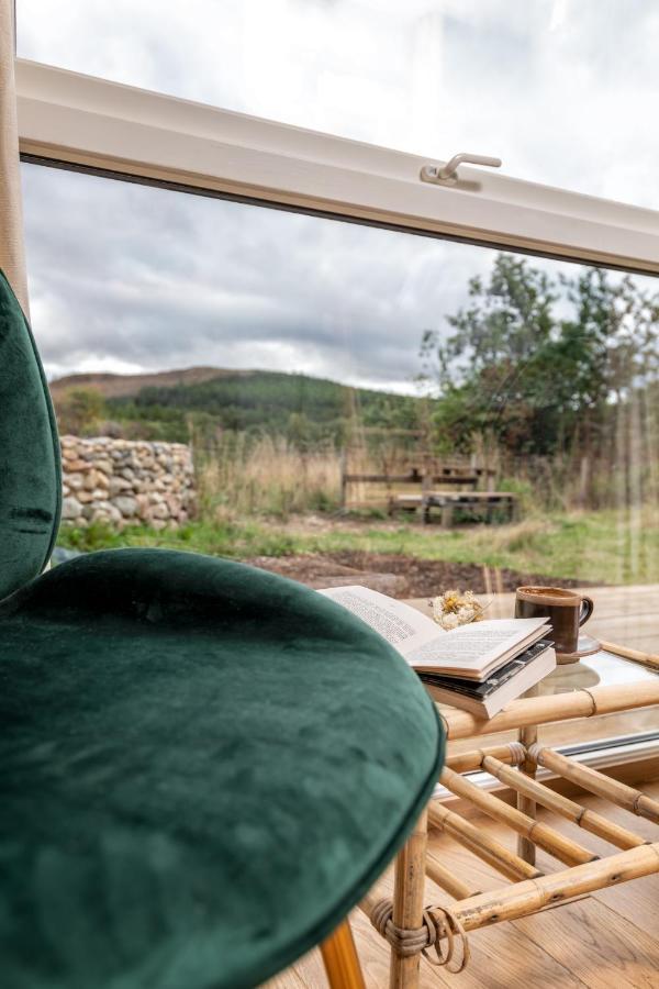Alba - Charming Boutique Forest View Cabin With Hot Tub In バラター エクステリア 写真
