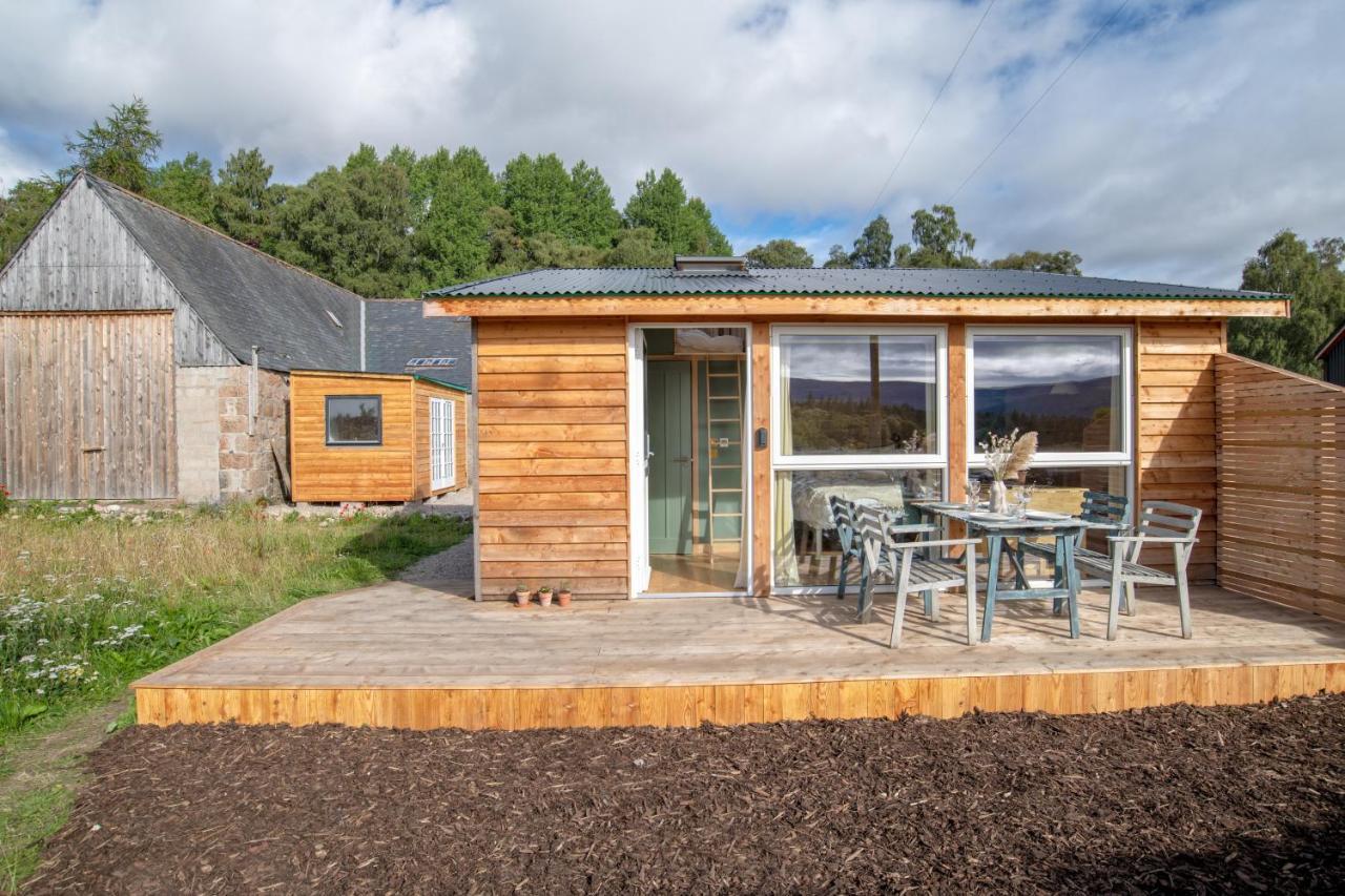 Alba - Charming Boutique Forest View Cabin With Hot Tub In バラター エクステリア 写真