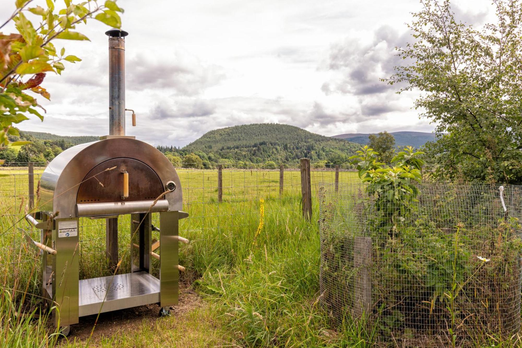 Alba - Charming Boutique Forest View Cabin With Hot Tub In バラター エクステリア 写真